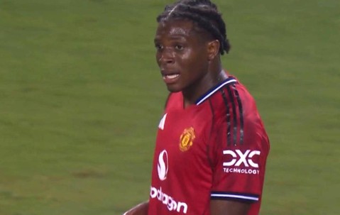 阿莫林钦点曼联首签可成新门德斯，让他学大巴黎铁闸！球迷却对其不满