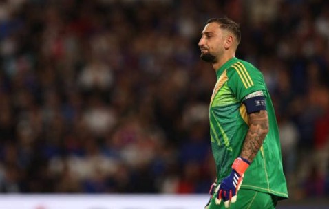 曼城签约巨星多纳鲁马，瓜帅示好送顶级薪水