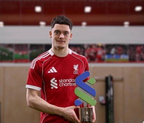 高级属性逐渐显现！斯洛特高度评价新指挥，杰拉德预测他将成为新星