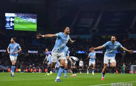 哈兰德坐板凳，曼城踢嗨了！3亿“死亡三小”给瓜帅出了道终极难题