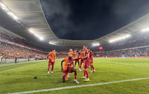 奥斯梅恩去哪儿？曝与沙特豪门达协议！曼联切尔西“煮熟的鸭子”飞了！