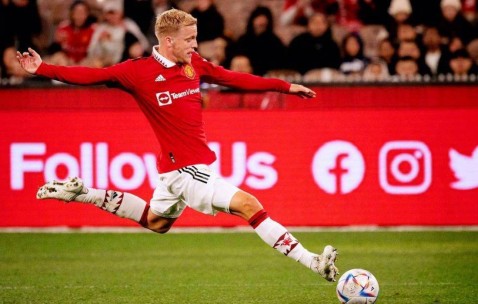 《德甲快攻 VS 墨超技术流：多特蒙特雷世俱杯碰撞，速度与节奏的终极博弈》