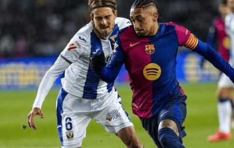 5000万欧级飞翼拒绝英超诱惑！拉菲尼亚表忠心：弗里克让我愿为巴萨死磕