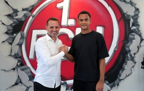 官方：拜仁后卫塔雷克-布赫曼租借加盟纽伦堡，租期一个赛季