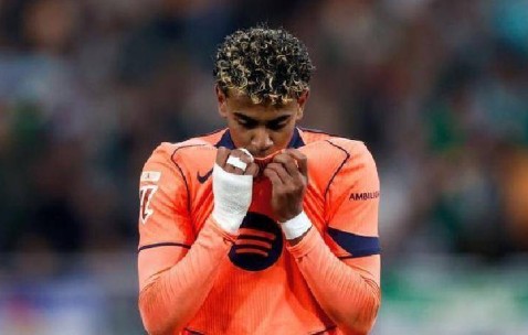 连进五球逆转成功，巴萨5-3获胜，悍将上演帽子戏法，西甲豪取六连胜稳居榜首