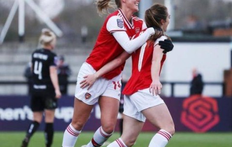 巴黎男足三冠王称雄，阿森纳女足欧冠逆转封后，2025金球奖俱乐部奖项看点十足