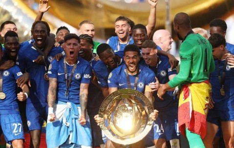 世俱杯切尔西3-0巴黎夺冠，帕尔默造三球，欧冠新贵被打回原形