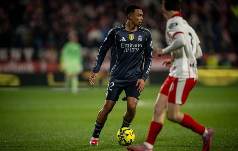 西甲焦点战：毕尔巴鄂主场迎战状态低迷的皇马，抢分形势几何？