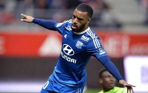 德甲 奥格斯堡VS基尔