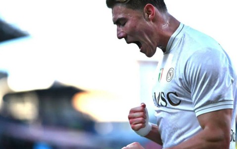 那不勒斯提前确认4400万买断霍伊伦德！违约金曝光，恰是曼联引进价格