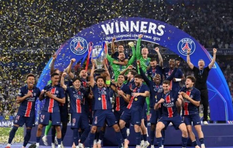 法甲球队大巴黎5-0夺冠，彰显实力不容小觑