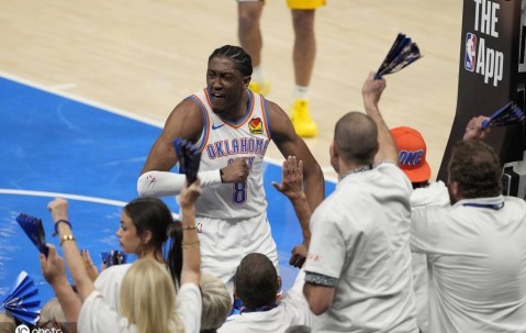 双核！亚历山大31+10稳定输出 杰威轰生涯新高