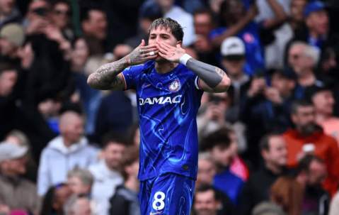 1-3！英超强强对决：10亿豪门大轮换送礼 9.2亿战舰守住欧冠区