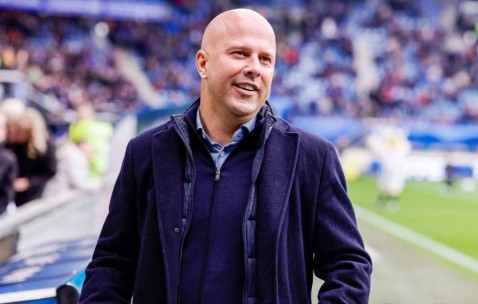 利物浦花费9500万引进年轻前锋，法兰克福成为德甲转会黑店