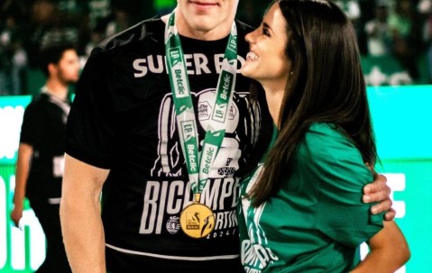 绝情哲凯赖什为转会英超抛弃女友！曼联向切尔西推销加纳乔，筹钱买中锋