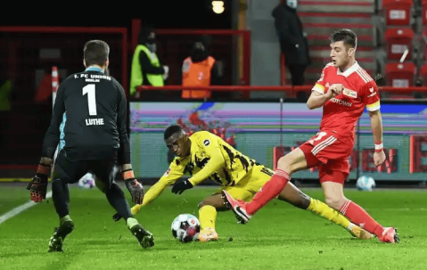 德甲卡位生死局！门兴VS斯图加特前瞻：主场低迷遇客场劲旅，黑马冲四能否破局？