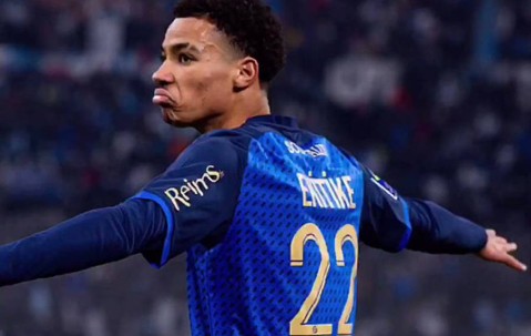 哲凯赖什只把曼联当备胎，阿莫林转向德甲中锋！姆贝莫B计划曝光