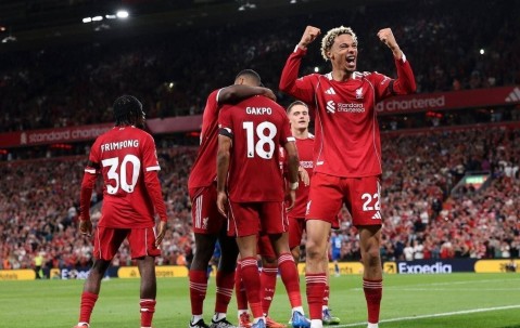 凌晨欧冠19亿欧元对决，利物浦19人残阵战国米，萨拉赫被弃！