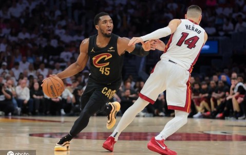 压倒性胜利！骑士横扫热火晋级 场均净胜30.5分