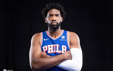 76人对恩比德出勤感到挫败 大帝:我想打但运气不好