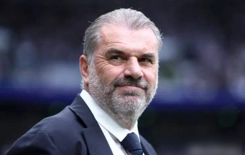 曼联3球碾压西甲劲旅，热刺险胜挪威黑马，次回合悬念留到下周