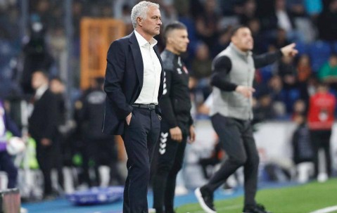 激战逐渐白热化：穆里尼奥遭遇尴尬，意甲争四局势骤变