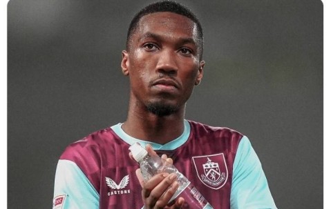 官方：伯恩利从伯恩茅斯直接买断杰登-安东尼，双方合同期为四年