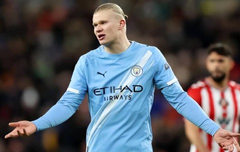 曼城0-0客平桑德兰，8连胜被终结争冠落差大，哈兰德受限集体哑火