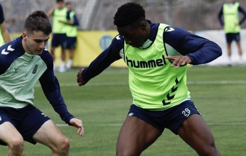 西甲拉斯帕尔马斯vs巴列卡诺前瞻：拉斯帕尔马斯能否打破巴列卡诺的统治？