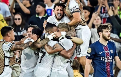 世俱杯爆冷，巴黎0-1负于博塔弗戈，欧冠得主哪里出错了