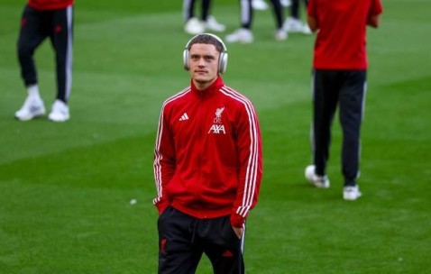 揭秘利物浦1.1亿镑签下维尔茨内幕：安菲尔德之夜震撼天才，斯洛特亲自会面+范迪克电话招募