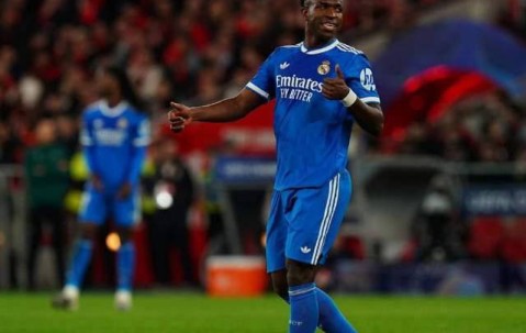 豪门欧冠之夜悲喜交织：皇马微胜本菲卡，穆帅染红，尤文惨遭五球血洗