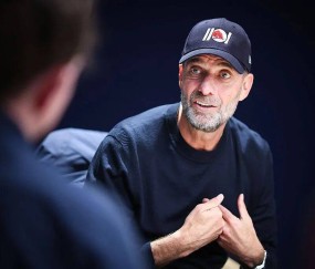 曼联否认再遭克洛普拒绝！豪门教头遇斩杀线，名帅纷纷选择国家队