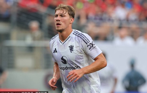 曼联前锋霍伊伦赴米兰交易达成 租借600万镑买断4000万