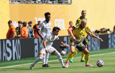 补时3球1红1点！皇马3-2晋级：世俱杯4强诞生德甲遭团灭