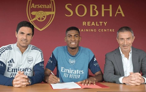 西甲最强单防后卫加盟！阿森纳官宣签下铁闸莫斯克拉