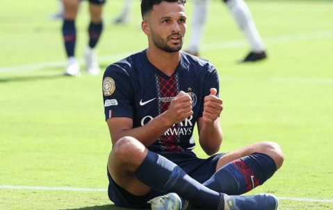 2-2！6-5！大巴黎9分钟2球斩热刺，加冕5冠王，登贝莱的金球稳了