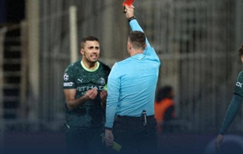 惨案不断！瓜迪奥拉该下课 曼城1-3送博德闪耀首胜 哈兰德8场梦游