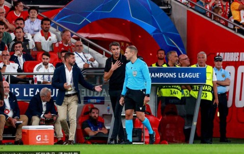 穆里尼奥土超风暴：从首战黄牌到鼻尖冲突的450天戏剧人生