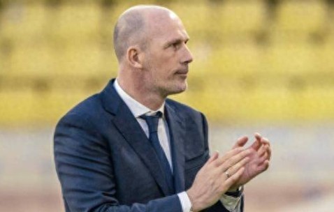 鲁能已正式开始选帅工作！媒体透露正在接触法甲教头，引发热议