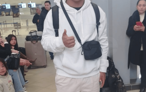 曼联700万新援飞赴英格兰！拒绝出租锻炼，豪言季前赛就大杀四方