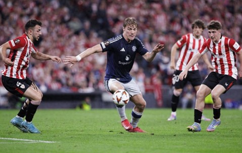 英超＞西甲？曼联两大废材闪耀欧战 安东尼世界波 霍伊伦造红点