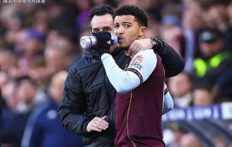 曼联彻底放弃8500万先生：25岁14场0球0助，名宿推荐他去沙特踢球