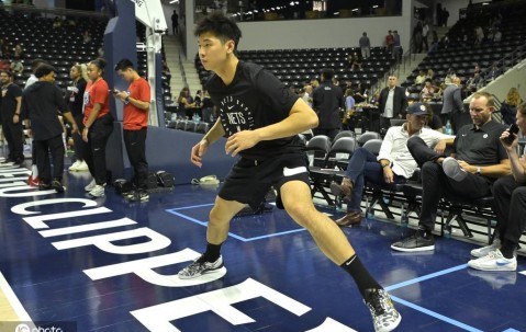 篮网记者:崔永熙准备在洛杉矶参加5V5训练