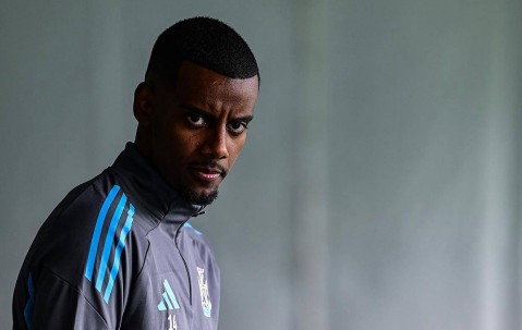 伊萨克坚决退出纽卡，瞄准利物浦转会