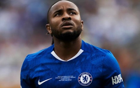 切尔西降价兜售恩昆库，为引进西蒙斯铺路，英超德甲多队有意求购