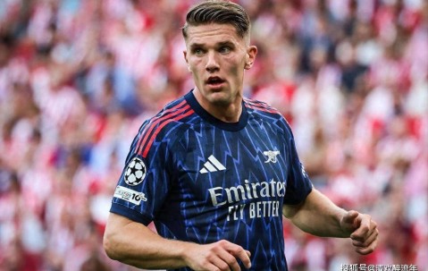 欧冠小组赛首轮战报，荷甲冠军惨遭翻盘，新军黑马能否延续奇迹