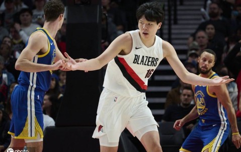 杨瀚森季前赛G3点飞霍福德 9分6板才是更常态化产量？