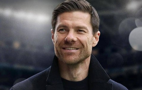 帅位悬了？阿隆索硬刚质疑：曼城之战，只争三分