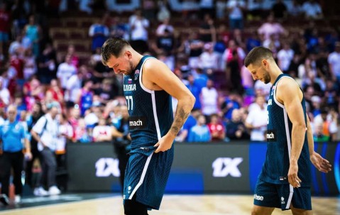 欧洲杯综述：东契奇39+8+9难换一胜 约基奇39分创纪录